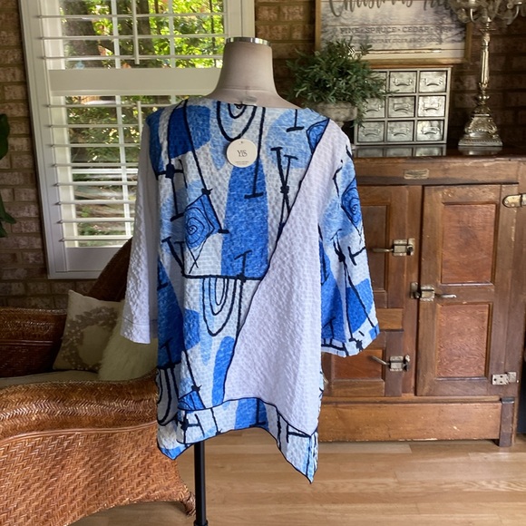 MOONLIGHT BY Y& S ABSTRACT TUNIC TOP IN BLUE HUES, BLACK & WHITE - 3723 XL NEW - Picture 5 of 7